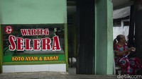 Berbagai upaya pun dilakukan agar usaha Warteg mereka dapat tetap bertahan di masa pandemi virus Corona seperti saat ini.