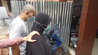 Aksi bejat pasutri asal Bukittinggi, Sumatera Barat (Sumbar), mulai terungkap setelah korban melapor ke polisi pada 19 Januari 2021. (Foto: Jeka Kampai-detikcom)