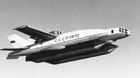 Didesain pada 1960-an, pesawat VVA-14 itu merespons terhadap rudal balistik Polaris. Amerika Serikat memperkenalkan senjata ini pada tahun 1961.