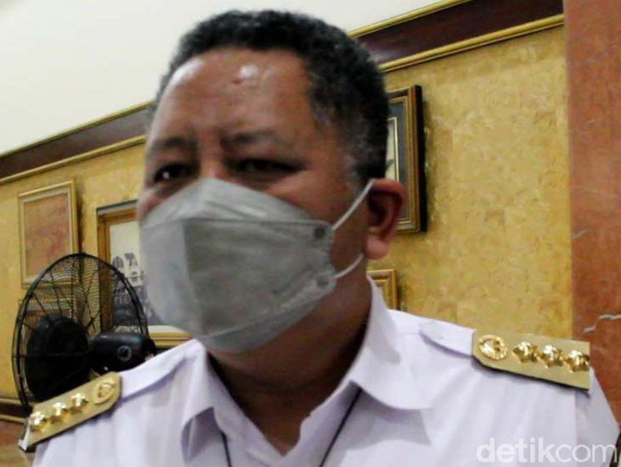 Plt Wali Kota Surabaya Ehisnu Sakti Buana