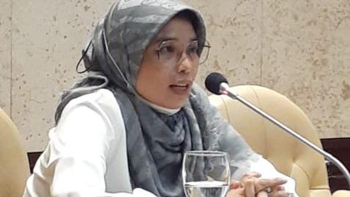 Sekretaris Fraksi PKB MPR RI Neng Eem Marhamah Zulfa Hiz mendukung peningkatan program padat karya sektor transportasi yang dikelola Kementerian Perhubungan.