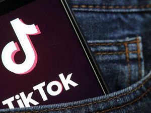 Waspada Money Game! Nonton TikTok Dibayar Tak Ada Izin