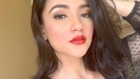 Tsania Marwa, aktris cantik yang kerap membintangi beberapa judul sinetron dan FTV. Ia sering berperan sebagai sosok antagonis. Foto: Instagram @tsaniamarwa54
