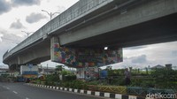 Trasa Balong atau sentra sayur bawah kolong ini telah ada sejak 3 tahun lalu.