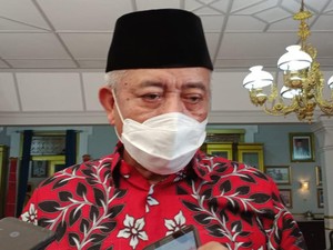 Vaksinasi COVID-19, Bupati Malang Tak Penuhi Syarat Karena Usia