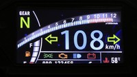 Dari aspek performa, Rato SVR180 dibekali mesin 149,2 cc dengan teknologi EFI, yang dipadu sistem transmisi 6 percepatan. Mesin itu bisa menyemburkan tenaga maksimal 15,6 PS di 9.000 rpm dan torsi puncak 12,8 Nm pada 9.000 rpm. Foto: Arena Motosikal
