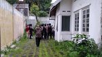 Foto-foto Reka Ulang Penembakan Mobil Bos Tekstil di Solo