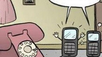 Saking sulitnya, dulu kalau bisa punya telepon kabel di rumah rasanya bangga sekali. Tapi sekarang, berkat kehadiran ponsel, semua berubah. Foto: istimewa