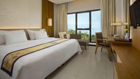 Tak cuma satu, tipe deluxe di hotel ini ada 3. Yang ini adalah Deluxe Sea View. (Grand Inna Kuta)