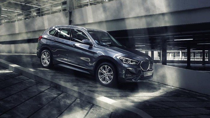 Ini Dia 3 Mobil Baru Teranyar dari BMW BMW Group Indonesia melalui sebuah konferensi virtual bersama media meluncurkan 3 varian terbaru. Penasaran?