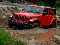 Krisis Chip Pengaruhi Jeep di Indonesia, Pengiriman Mobil Tertunda