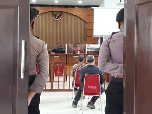 Ajukan Eksepsi, Jumhur Hidayat Nilai Jaksa Tak Dapat Uraikan Unsur Keonaran