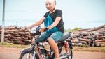 Meme Kocak Kakek Sugiono Jadi Anak Motor