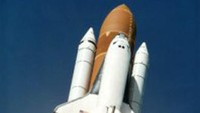 Pesawat ulang alik Challenger membawa 7 astronot yaitu Francis Scobee, Michael J Smith, Ronald McNair, Judith Resnik, Ellison Onizuka, Gregory Jarvis, dan Christa McAuliffe.
