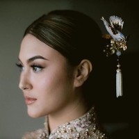 Hubungan Marcella dengan Willy terungkap ketika ia membuat vlog mengenai baju pengantin. Foto: Instagram @marcelladaryanani