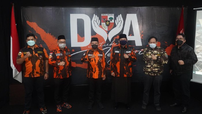 Momen Silaturahmi PP dan Doa Bersama untuk Negeri Pemuda Pancasila (PP) menggelar silaturahmi dan doa bersama untuk negeri sebagai sebuah refleksi panjang dengan terjadinya banyak bencana.