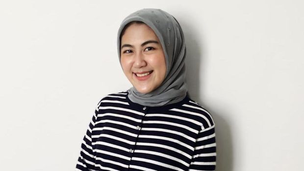 Nadia Amalia Nadia Amalia, Chat Alia
