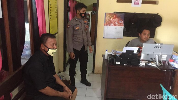 penipuan ngaku perantara kiai