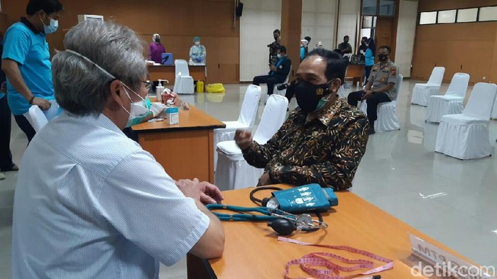 Plt Wali Kota Cimahi Ngatiyana