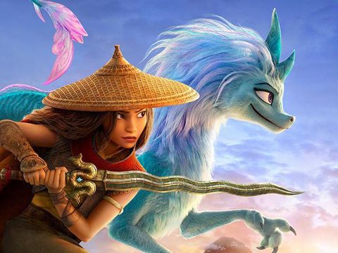 Raya seeks the help of the legendary dragon, Sisu. Seeing what's become of Kumandra, Sisu commits to helping Raya fulfill her mission in reuniting the lands. Featuring Kelly Marie Tran as the voice of Raya and Awkwafina as the voice of Sisu, Walt Disney Animation Studios' 