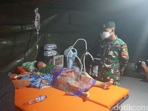Korban Gempa Sulbar Melahirkan Caesar di RS Darurat TNI AD di Mamuju