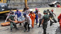Bencana tanah longsor di lokasi tambang PT CAS Kabupaten Tanah Bumbu, berdasarkan data Badan Nasional Pencarian dan Pertolongan (Basarnas) Banjarmasin hingga kini jumlah korban selamat sebanyak 17 orang, meninggal dunia sembilan orang dan satu orang masih dalam pencarian tim gabungan di lokasi.