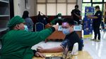 Tenaga Kesehatan Mulai Vaksinasi COVID-19 Tahap Kedua
