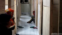 Warga Turgo yang mengungsi sekitar 150 orang.