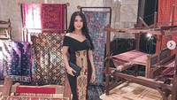 Kini ia berprofesi sebagai fashion desainer dan memiliki beberapa brand. Dok. Instagram/amelians97