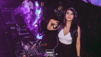 Amelia juga pernah menjajal dunia musik dengan menjadi disk jockey atau DJ. Dok. Instagram/amelians97