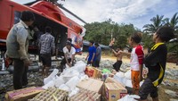 Firmansyah mengatakan bantuan logistik itu diberikan langsung ke daerah yang terisolasi. Helikopter didaratkan langsung ke tempat yang aman sehingga barang-barang yang dikirim tidak rusak.