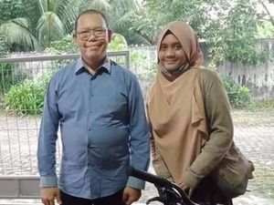 Viral Dosen USU Salah Sangka dan Terharu Perjuangan Mahasiswi Yatim-Piatu