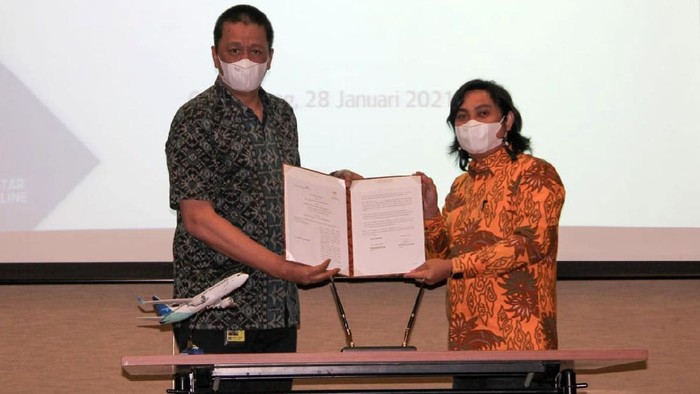 Garuda Indonesia Layani Penerbangan Anggota HIPMI Garuda Indonesia menjalin kerja sama dengan HIPMI. Melalui kerja sama ini, Garuda Indonesia menjadi maskapai utama bagi 50 ribu anggota HIPMI.