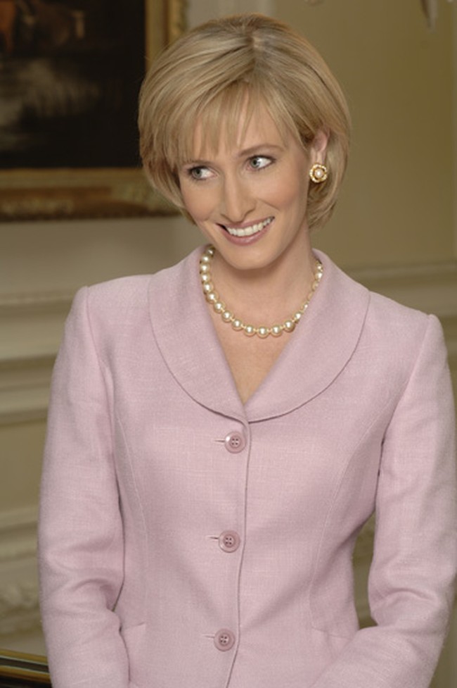 Pada 2007, stasiun TV TLC sempat menayangkan sebuah dokumenter-drama tentang Putri Diana. Aktris Genevieve ORiley didapuk sebagai Putri Diana. (Foto: Dok. TLC via IMDb)