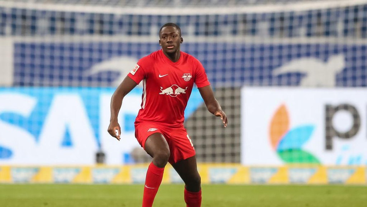 Ibrahima Konate kabarnya jadi incaran Liverpool Januari ini (Getty Images/Christian Kaspar-Bartke)