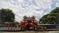 Salah satu klenteng tertua di Jakarta itu berada di kawasan Ancol, Jakarta Utara.
