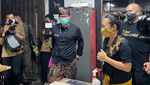 Akurnya Sandiaga Uno dan Ni Luh Djelantik