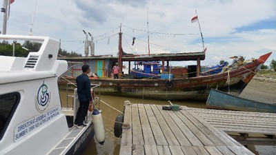 Kapal Ikan Pukat Trawl Ditangkap di Perairan Aceh