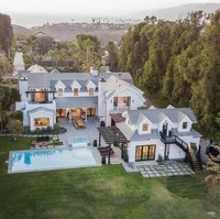 New York Post melaporkan bahwa Chris Martin dan Dakota Johnson baru saja membeli rumah di kawasan Malibu, California, untuk mereka tinggali bersama. Foto: Dok. Realtor