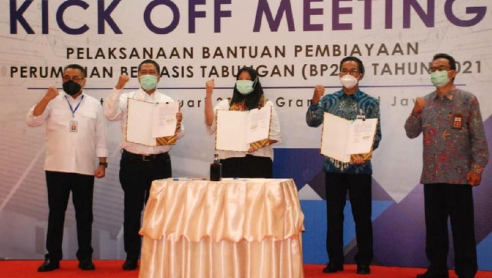 Serap Alokasi 11 Ribu Rumah dengan Skema Kredit Kementerian PUPR mempercayakan penyaluran 11.000 unit hunian menggunakan skema Kredit Pemilikan Rumah Bantuan Pembiayaan Perumahan Berbasis Tabungan (KPR BP2BT).