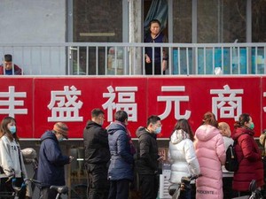 Tak Sampai 10 Detik, China Terapkan Tes Swab COVID-19 Melalui Lubang Anus