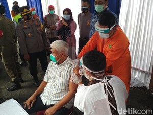 Vaksinasi Tahap Pertama di Cirebon Mulai Hari Ini, 2.300 Nakes Jadi Target
