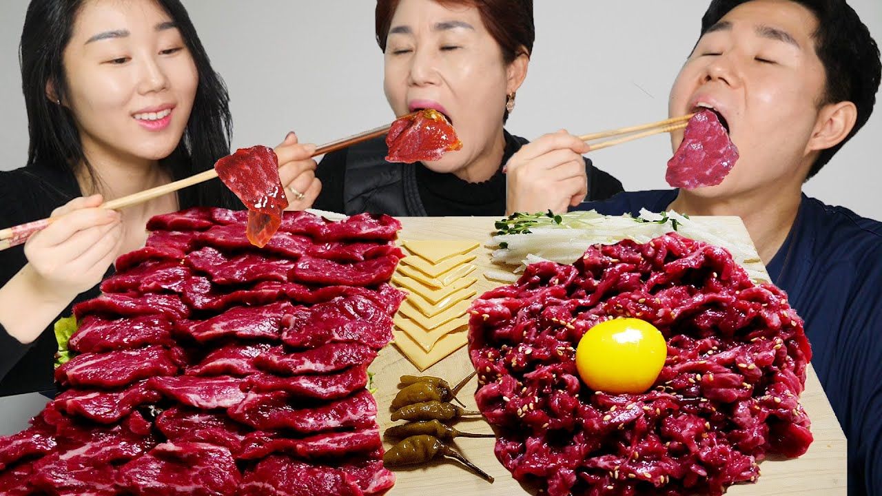 yukhoe, daging mentah khas Korea