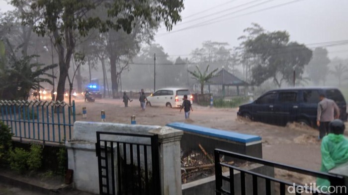 banjir di jember