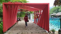 Walaupun baru buka, Cireong Natural View Farming sudah kebanjiran pengunjung. Umumnya, mereka mengetahui keberadaan tempat wisata di tengah sawah itu dari media sosial pengunjung lain yang pernah datang ke sini. (Dadang Hermansyah/detikTravel)