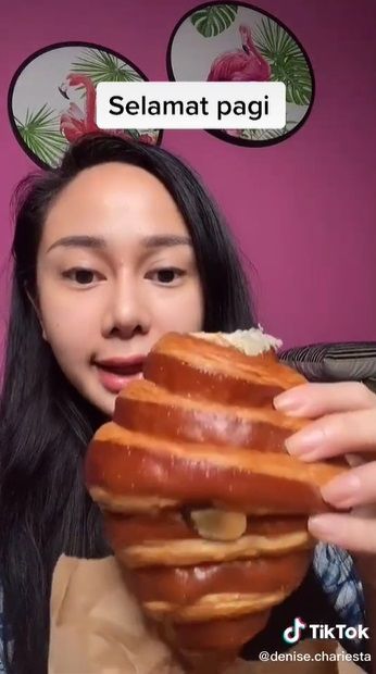 denise chariesta pamer harus makan croissant saat sarapan