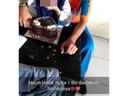 8 Status Ucapan Anniversary ke Pacar Ini Kelewat Romantis Sampai Bikin Geli