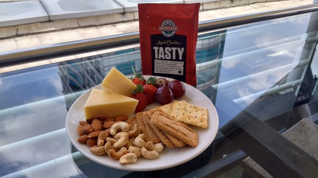perbedaan natural cheese dan processed cheese
