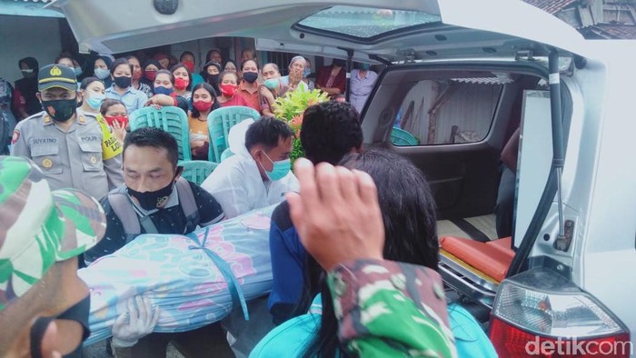 Kematian Tragis Sekeluarga di Blitar