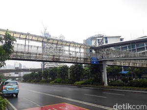 DKI Mau Perbaiki JPO Sudirman demi Kenang Nakes, Begini Kondisinya Sekarang
